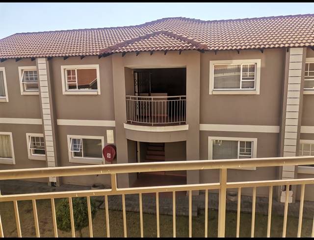 2 BEDROOM APARTMENT FOR SALE IN CLOVERDENE